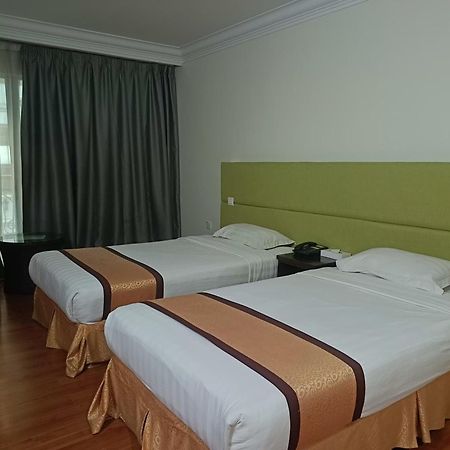 Td Plaza Hotel Kota Kinabalu Dış mekan fotoğraf